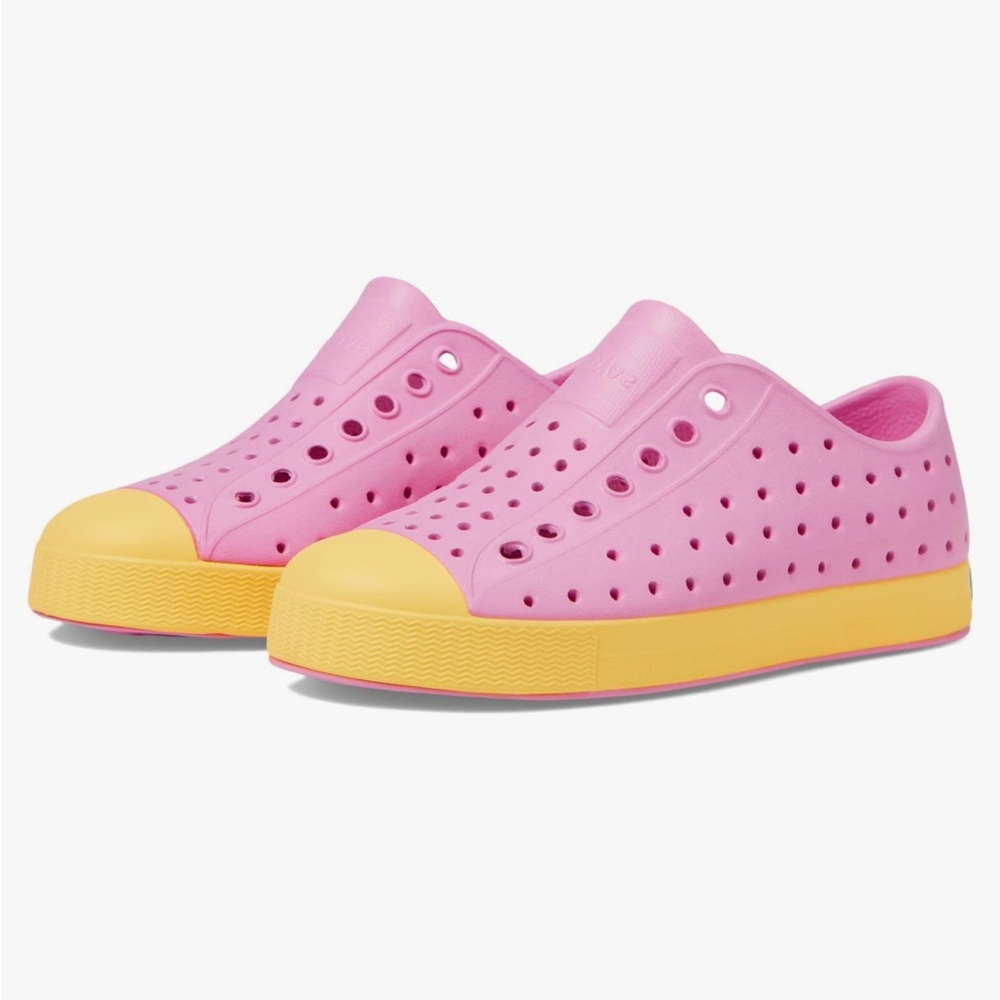 Native Jefferson Shoes Size 4 (Toddler)